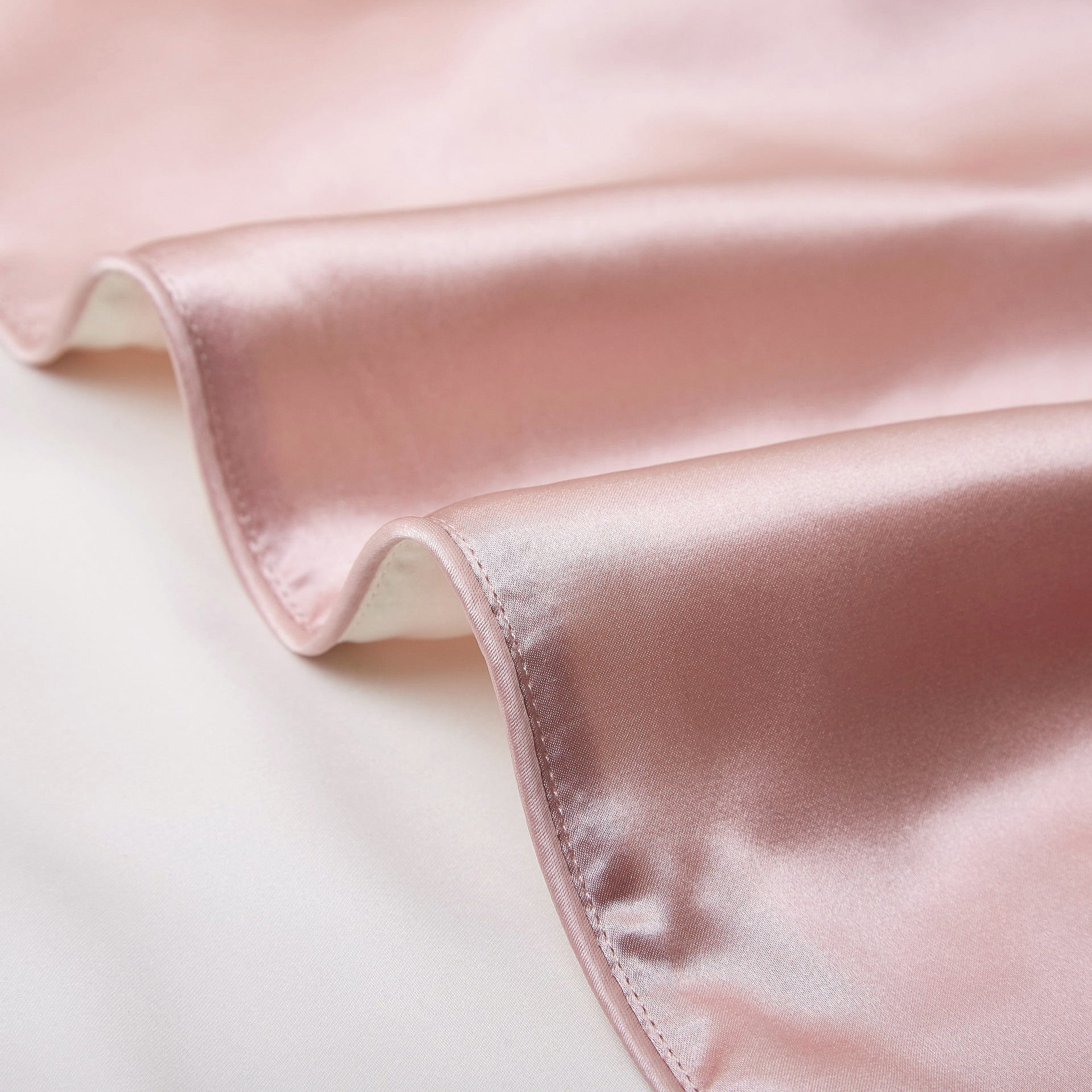Luxury 100% Mulberry Silk Pillowcase - Taevani