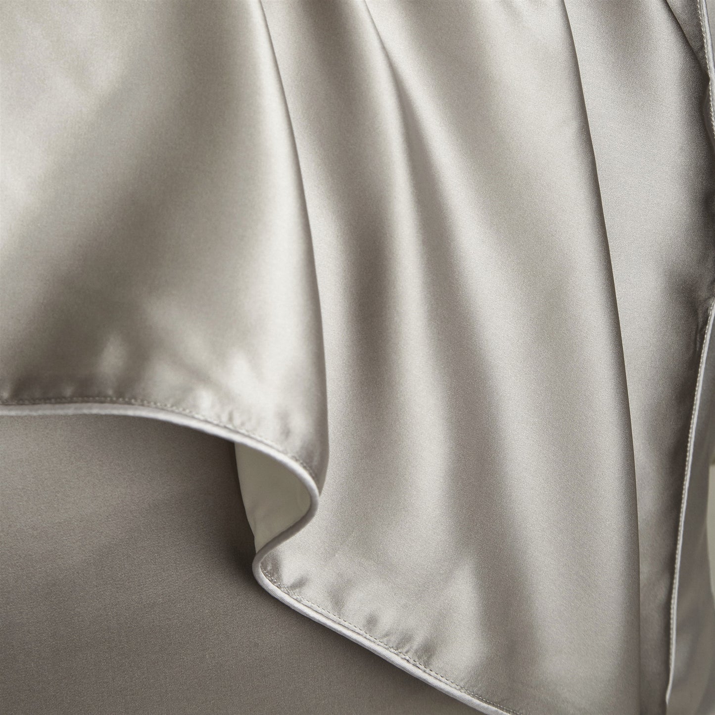 Luxury 100% Mulberry Silk Pillowcase - Taevani